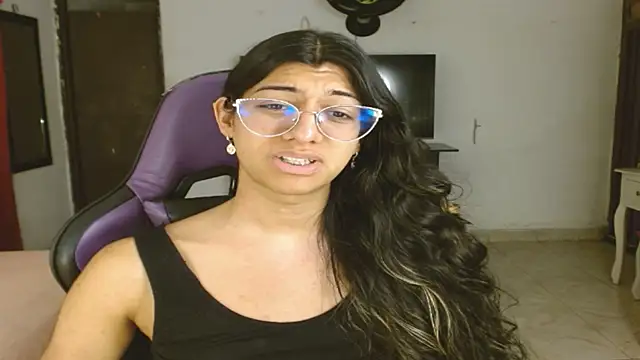 engielphoenis14 online show from 7, 2, 2026