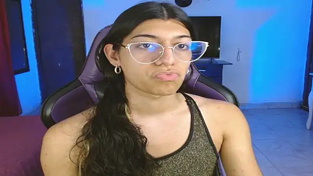 engielphoenis14 online show from 23, 2, 2026