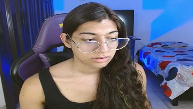 engielphoenis14 online show from 21, 4, 2026