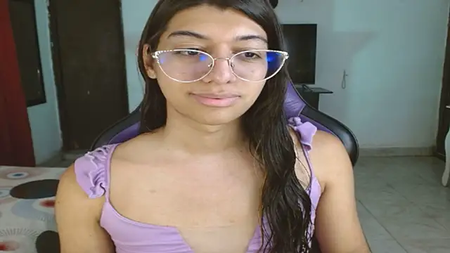 engielphoenis14 online show from 12, 4, 2026