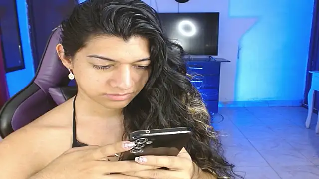 engielphoenis14 online show from 5, 2, 2026