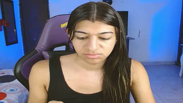 engielphoenis14 online show from 8, 4, 2026