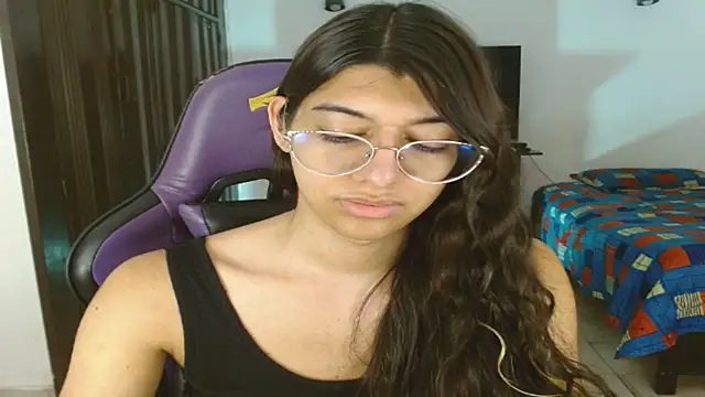Snapshot of engielphoenis14 chatting on 21, 6, 2026 engielphoenis14 online show from 21, 6, 2026