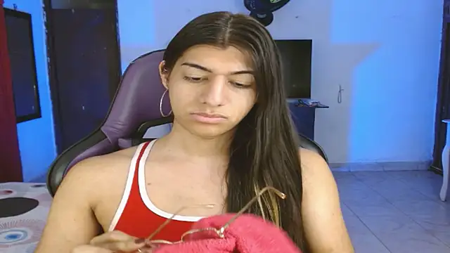 engielphoenis14 online show from 1, 4, 2026