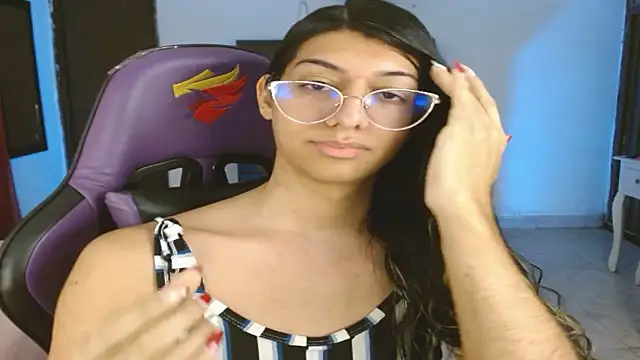 engielphoenis14 online show from 13, 1, 2026