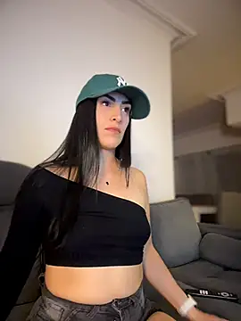 alessandra-a online show from 4, 4, 2026