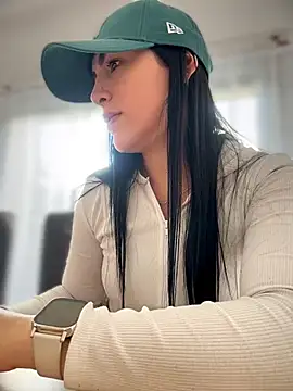 alessandra-a online show from 4, 4, 2026