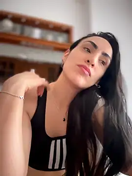 Snapshot of alessandra-a chatting on 1, 6, 2026 alessandra-a online show from 1, 6, 2026