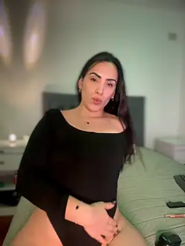 Snapshot of alessandra-a chatting on 5, 7, 2026 alessandra-a online show from 5, 7, 2026