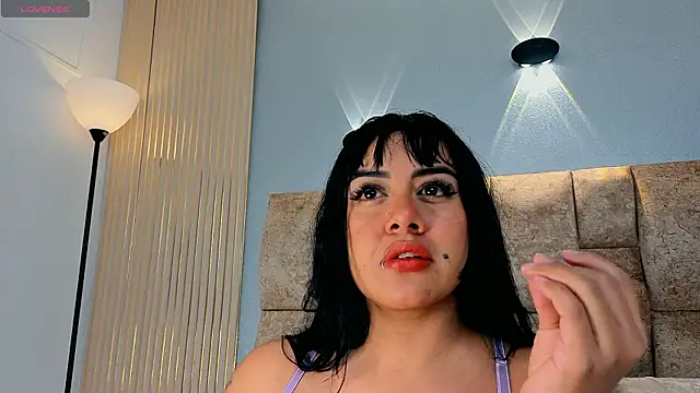 amatista  smith online show from 8, 3, 2026