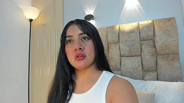 amatista  smith online show from 21, 10, 2025