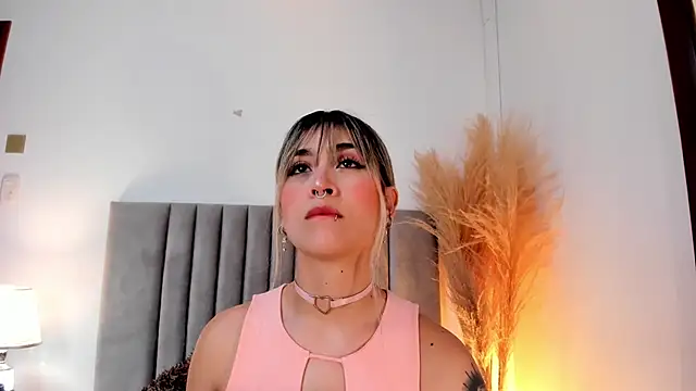 Snapshot of LucyJhonnsonn chatting on 11, 3, 2025 LucyJhonnsonn online show from 11, 3, 2025