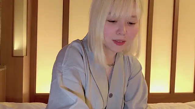 Snapshot of NANAchan_R chatting on 11, 2, 2025 NANAchan R online show from 11, 2, 2025