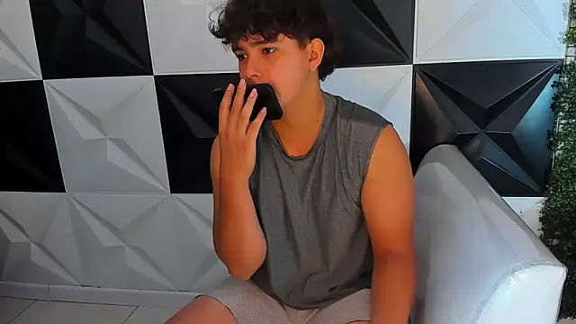 Dani cumboy online show from 19, 10, 2025