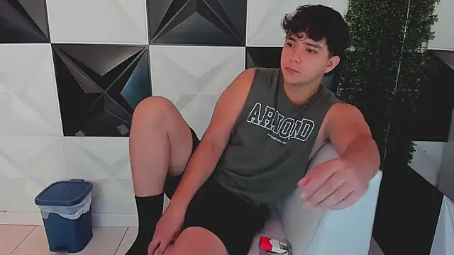 Dani cumboy online show from 12, 10, 2025