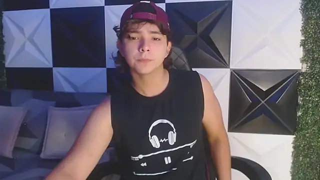 Dani cumboy online show from 17, 3, 2025
