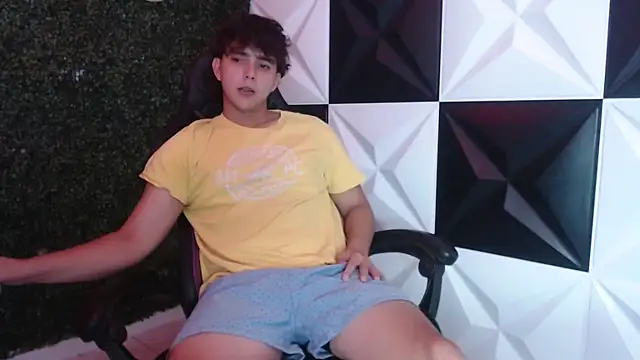 Dani cumboy online show from 6, 2, 2025