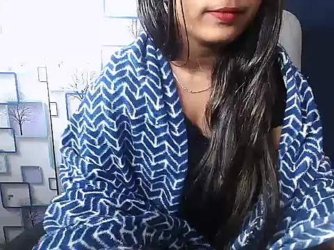 Hot Naina- online show from 1, 12, 2024