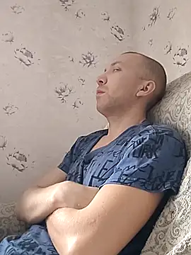 MityaXLoves online show from 4, 4, 2026