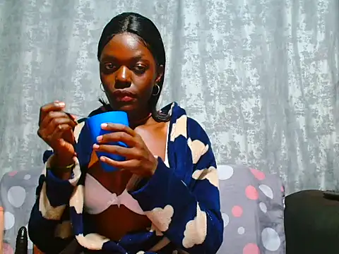 Snapshot of VANESAAMBER23 chatting on 9, 6, 2026 VANESAAMBER23 online show from 9, 6, 2026