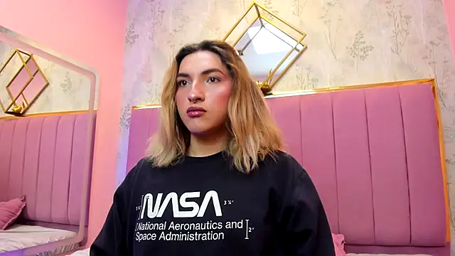 TomLondon  online show from 18, 12, 2025