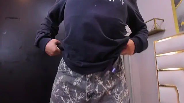 TomLondon  online show from 26, 11, 2025