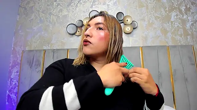 TomLondon  online show from 28, 11, 2025