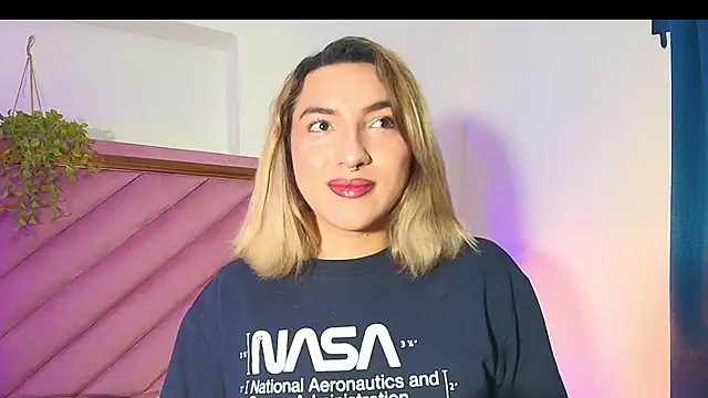 TomLondon  online show from 5, 11, 2025