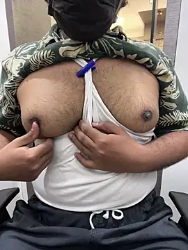 Snapshot of dick69lil chatting on 2, 6, 2026 dick69lil online show from 2, 6, 2026