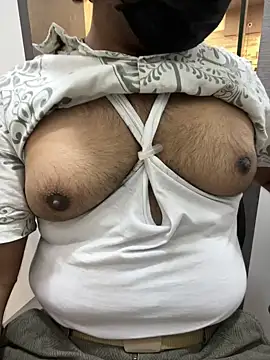 Snapshot of dick69lil chatting on 21, 5, 2026 dick69lil online show from 21, 5, 2026