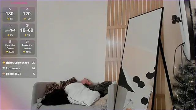 Girl alone home online show from 21, 12, 2025