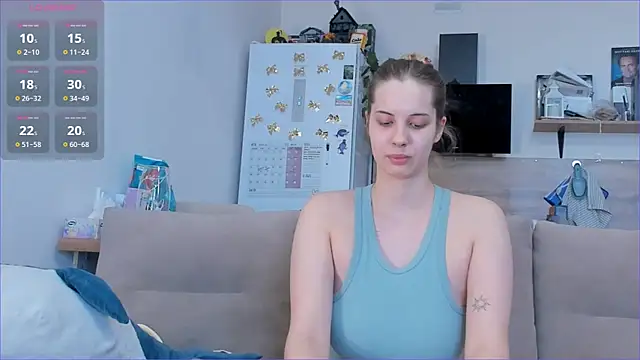 Snapshot of Girl_alone_home chatting on 26, 4, 2026 Girl alone home online show from 26, 4, 2026