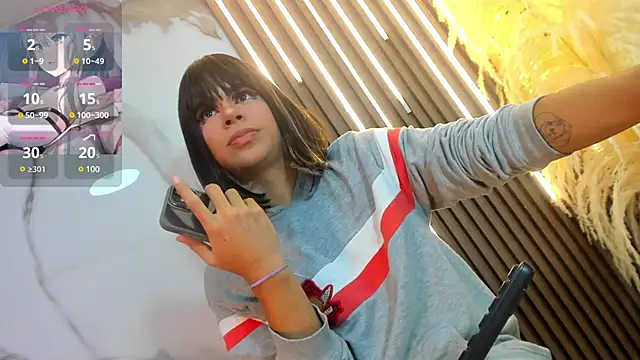 Tiff Valentine online show from 17, 3, 2025