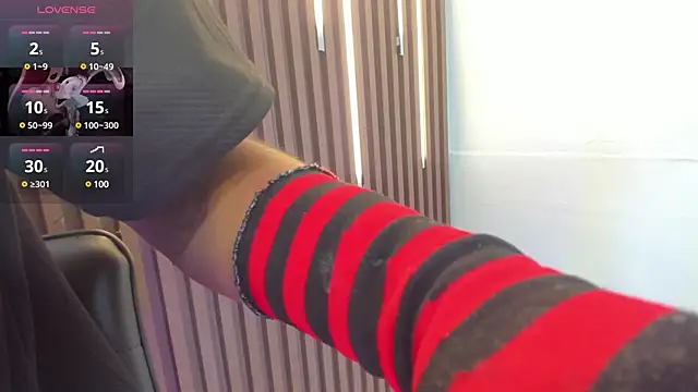 Tiff Valentine online show from 10, 2, 2025