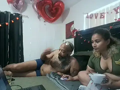 MrAndMrsCrook online show from 17, 2, 2025