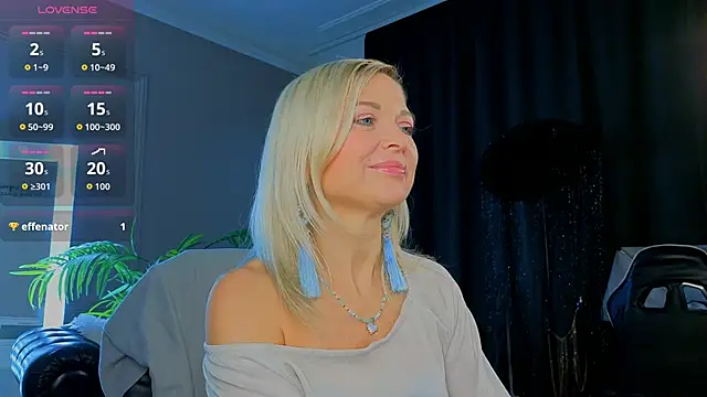 Gloria Lovely online show from 19, 12, 2025