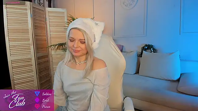 Gloria Lovely online show from 30, 12, 2024