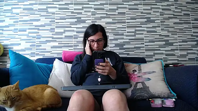 VioletaGomezCo online show from 4, 4, 2026