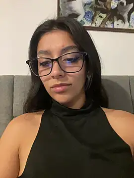 Snapshot of BrittanyDiaz chatting on 4, 5, 2026 BrittanyDiaz online show from 4, 5, 2026