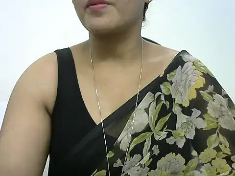 Snapshot of rashmika_reddy chatting on 1, 7, 2026 rashmika reddy online show from 1, 7, 2026