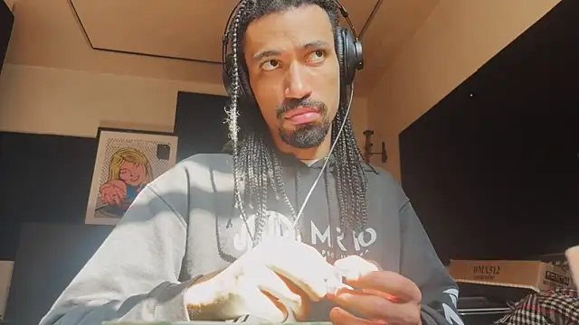 hotcamboy420 online show from 27, 6, 2026