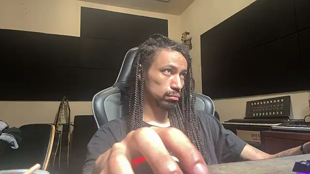 hotcamboy420 online show from 18, 3, 2026