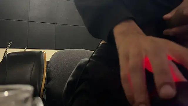 hotcamboy420 online show from 15, 11, 2025