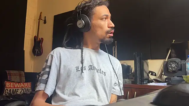 hotcamboy420 online show from 27, 11, 2025