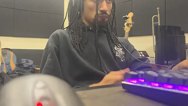 hotcamboy420 online show from 16, 11, 2025