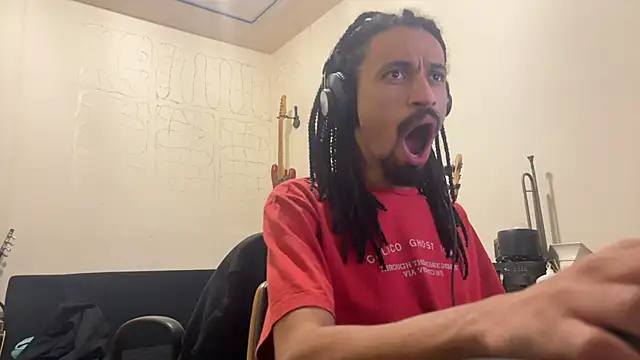 hotcamboy420 online show from 31, 10, 2025