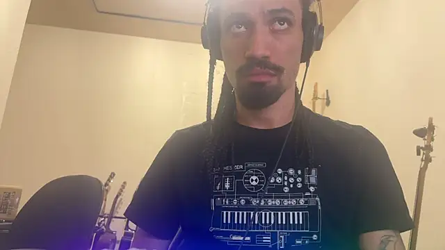 hotcamboy420 online show from 27, 10, 2025