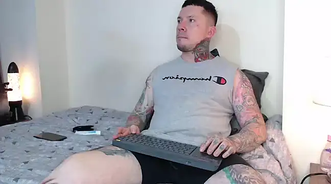 Adam tatto online show from 16, 2, 2025