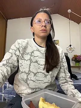 karlamorris  online show from 4, 2, 2026