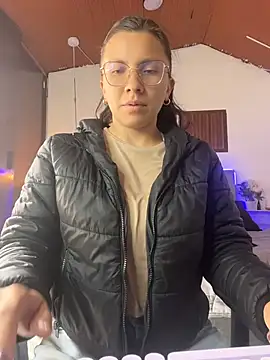 karlamorris  online show from 10, 7, 2026